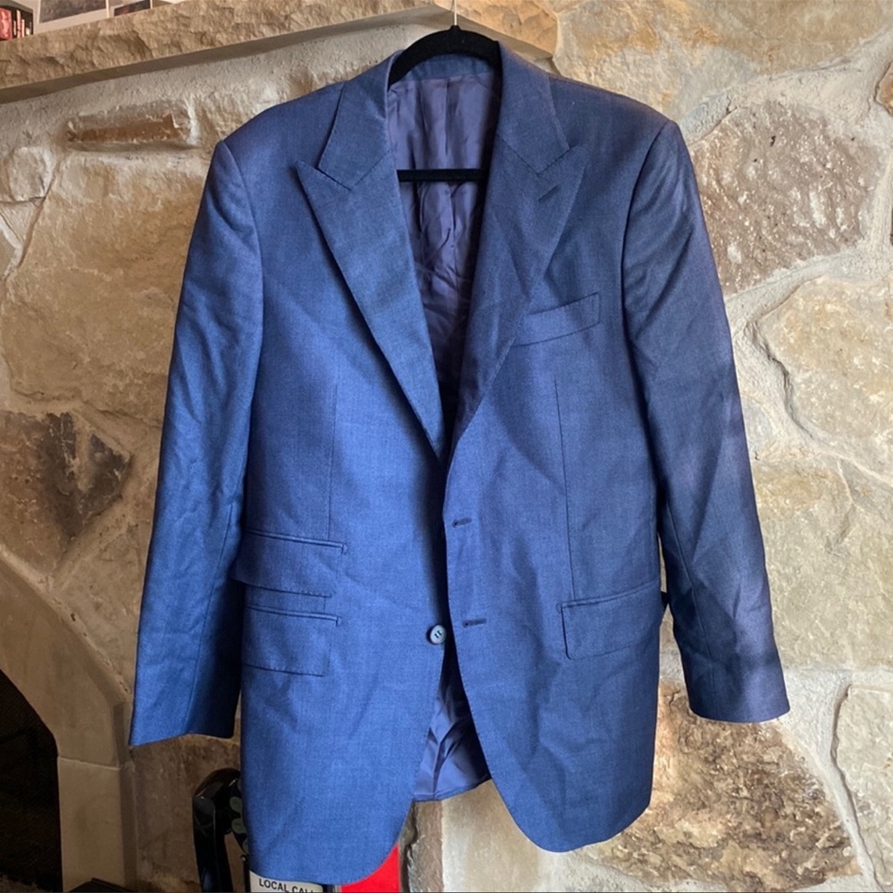 Suitsupply peak lapel blazer